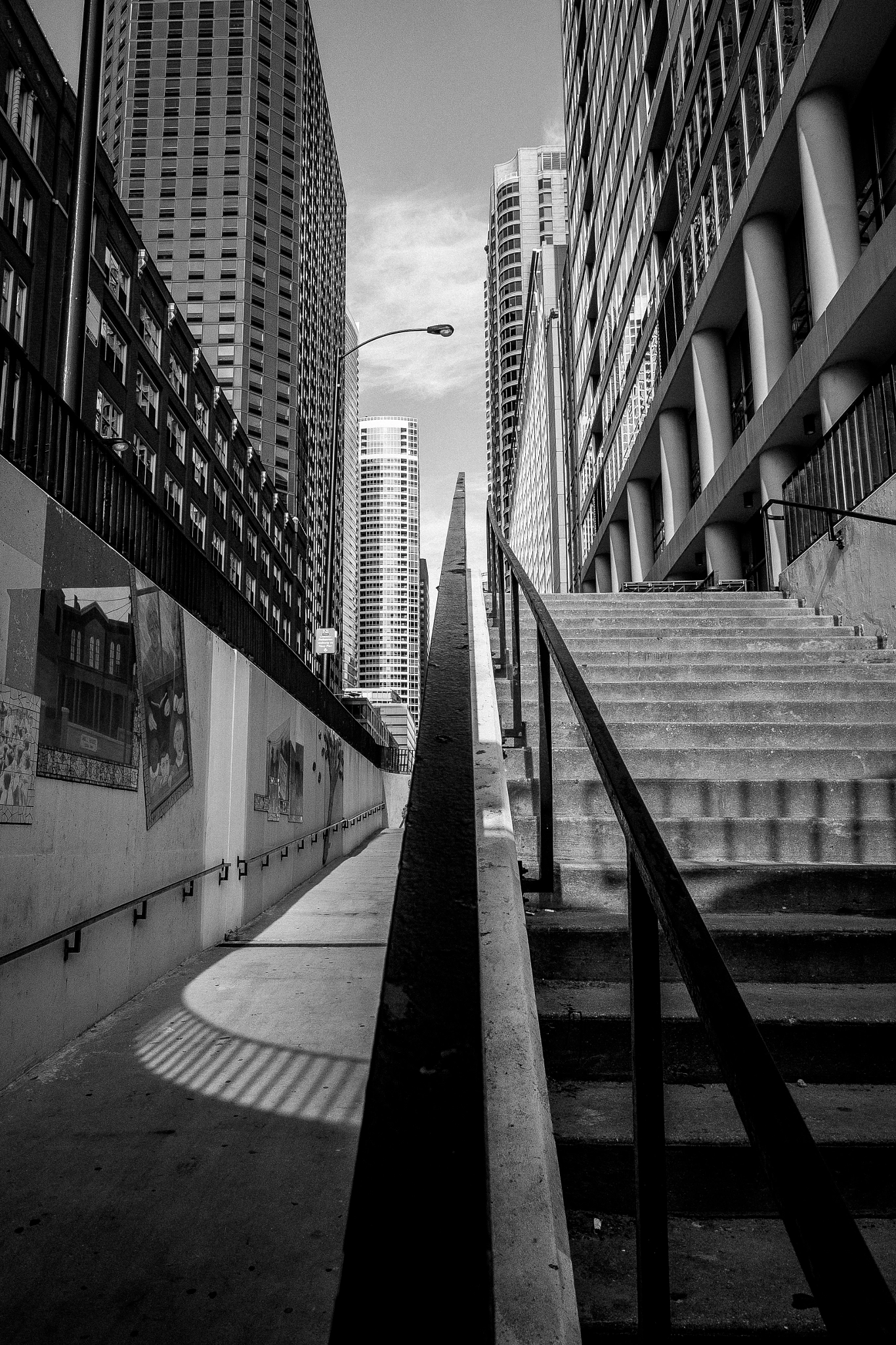 Fujifilm X-Pro1 + Fujifilm XF 16mm F1.4 R WR sample photo. Blacks and whites photography