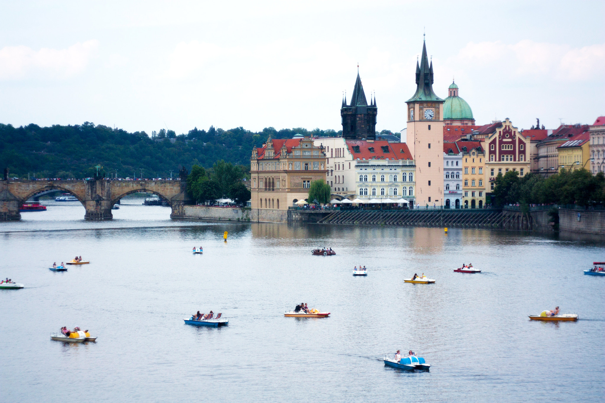 Canon EF 35-80mm f/4-5.6 sample photo. Prague photography