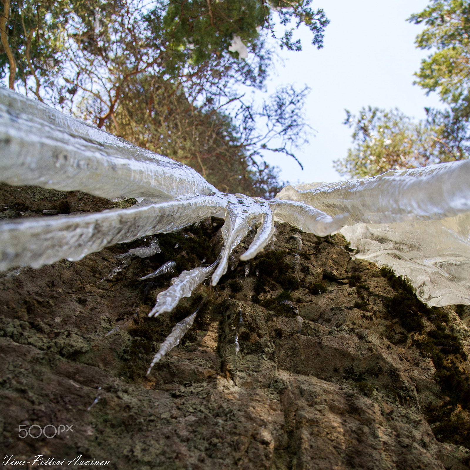 Canon EOS 7D + Tamron SP AF 17-50mm F2.8 XR Di II VC LD Aspherical (IF) sample photo. Huge icicles formed on a rock photography