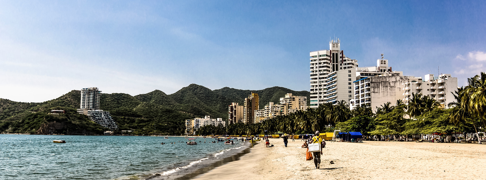 Sony Alpha NEX-7 + Sigma 19mm F2.8 EX DN sample photo. Santa marta photography