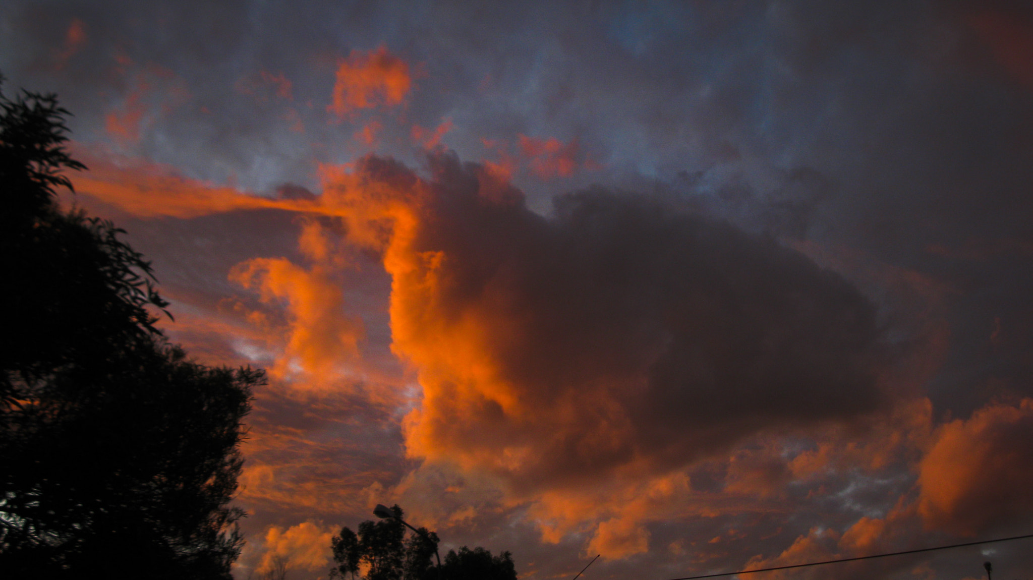 Canon PowerShot A2000 IS sample photo. Nubes photography