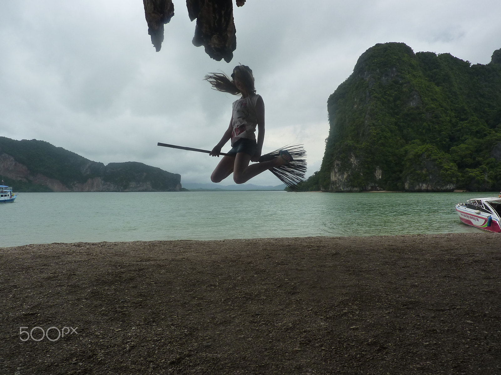 Panasonic Lumix DMC-ZS1 (Lumix DMC-TZ6) sample photo. James bond island photography