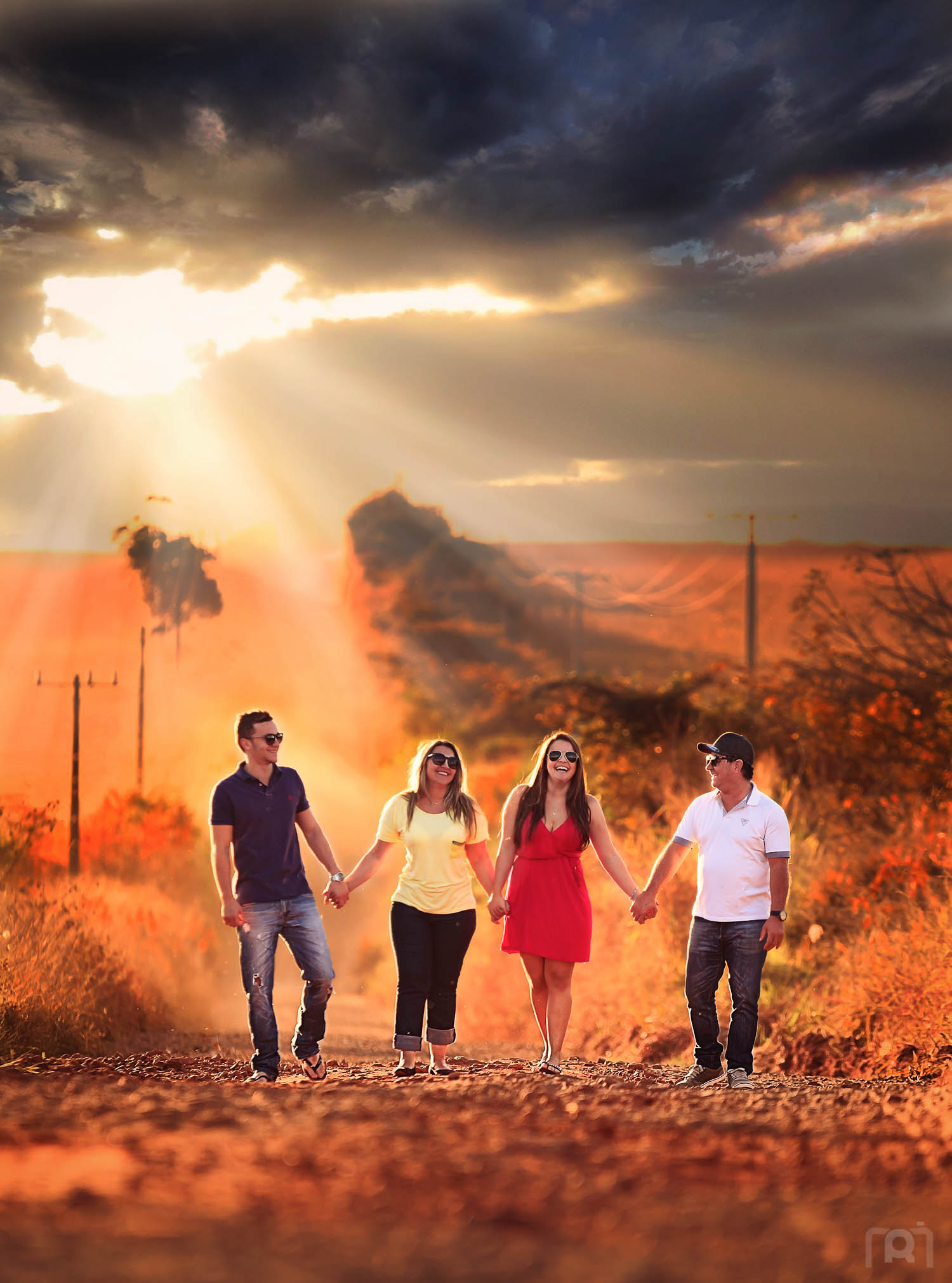 Sigma 70-200mm F2.8 EX DG OS HSM sample photo. Happy family on the road photography