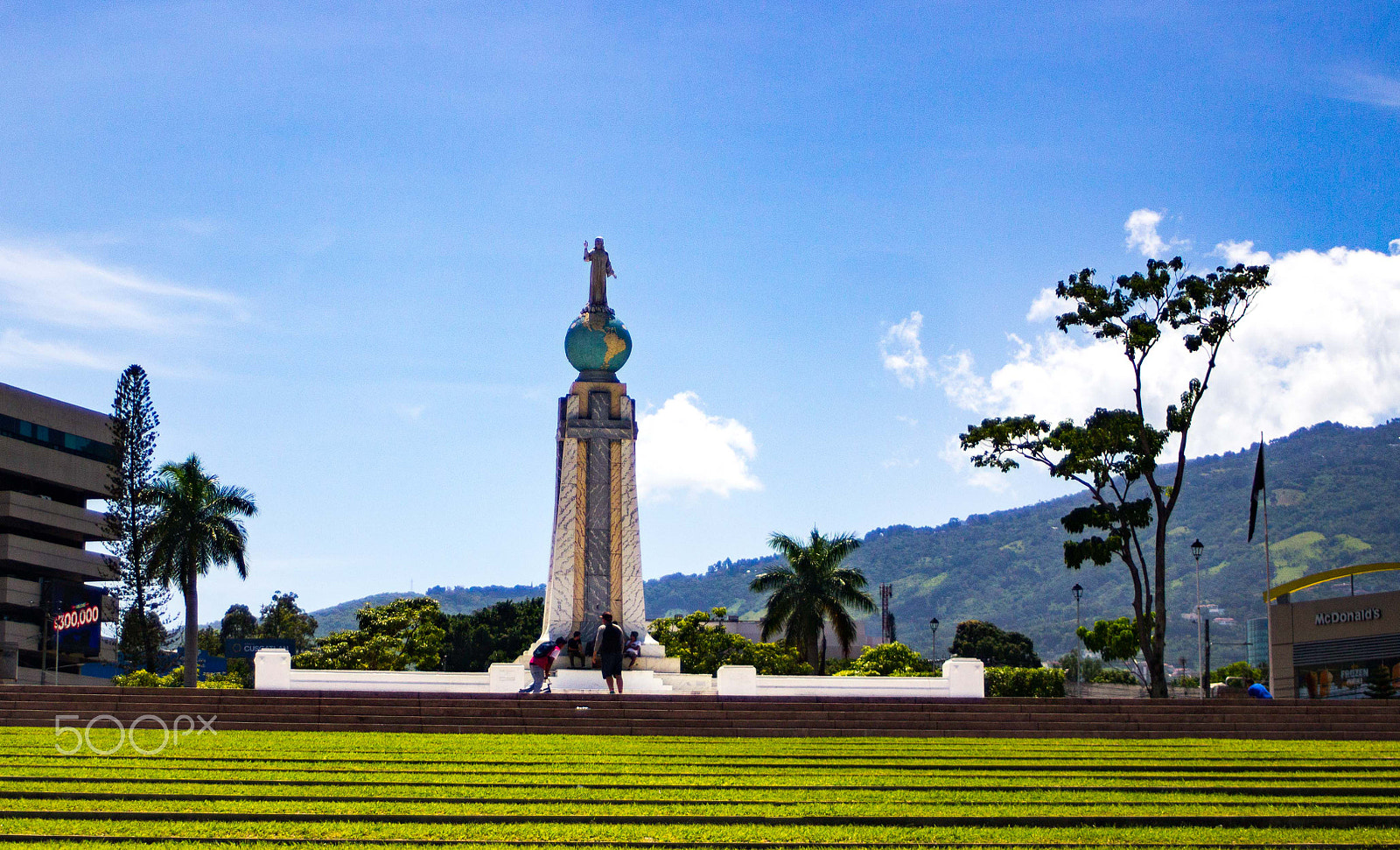 Canon EF 35-80mm f/4-5.6 sample photo. Salvador del mundo, el salvador photography