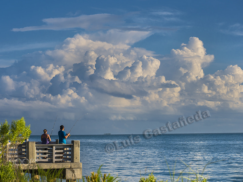 Panasonic Lumix G X Vario 35-100mm F2.8 OIS sample photo. Fishing at biscayne bay. photography