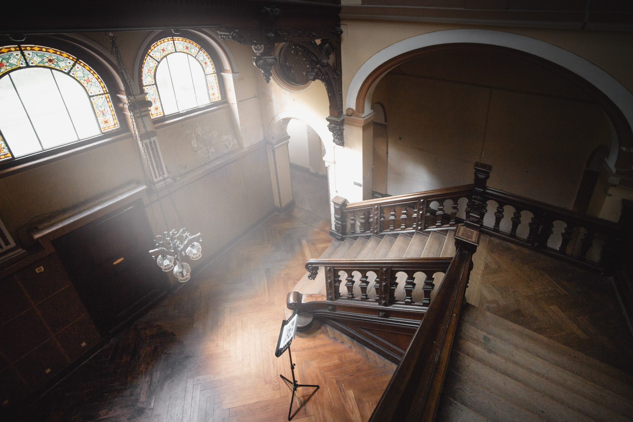 Sigma 15-30mm f/3.5-4.5 EX DG Aspherical sample photo. Stairway photography