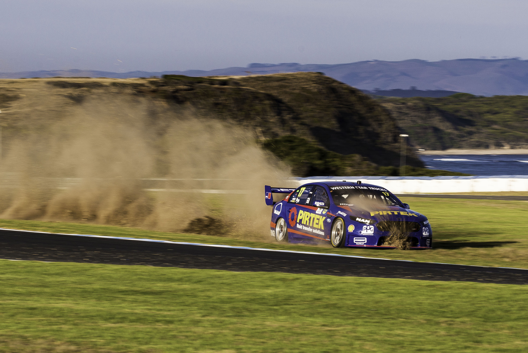 Sigma 150-600mm F5-6.3 DG OS HSM | S sample photo. Scott pye on the plough at phillip island photography