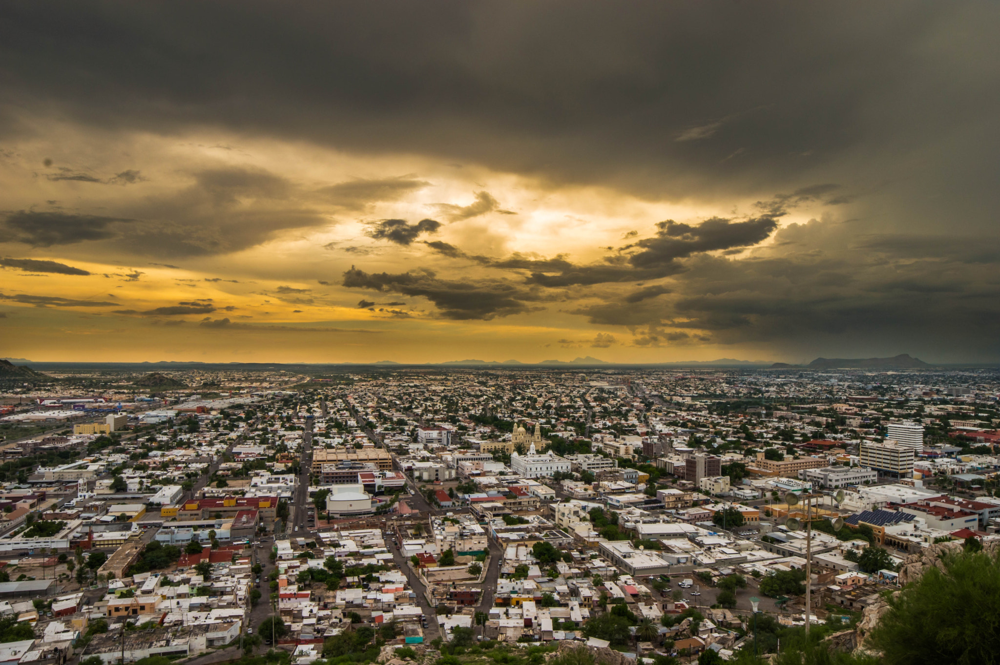 Samyang 14mm F2.8 ED AS IF UMC sample photo. Hermosillo sunset photography