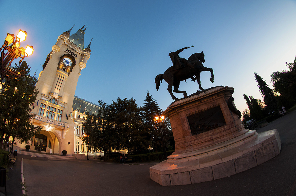 Nikon D90 + Samyang 8mm F3.5 Aspherical IF MC Fisheye sample photo. Iași photography