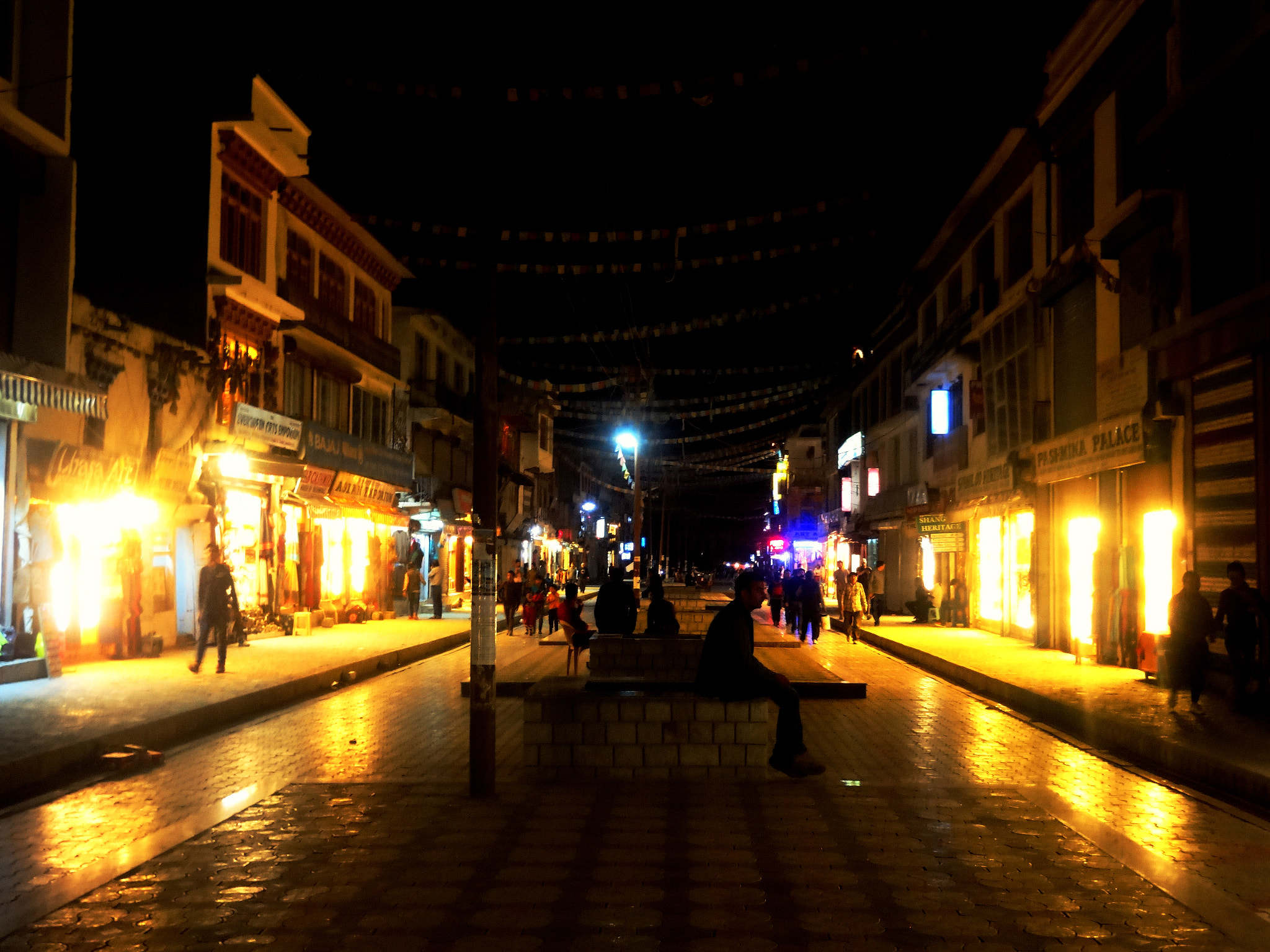 Sony DSC-WX200 sample photo. Nightlife in leh photography