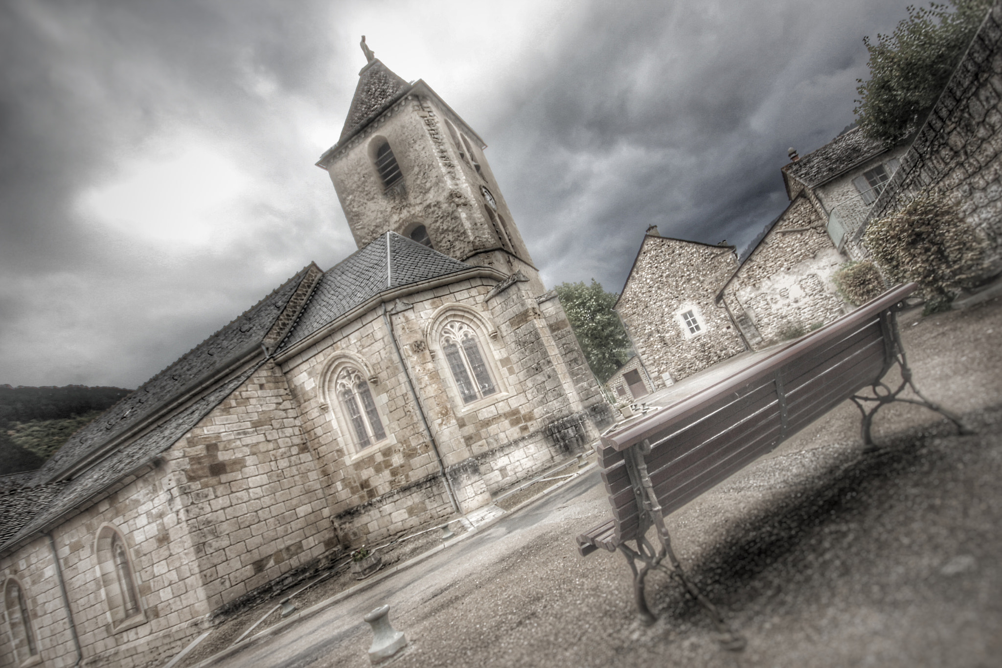 Canon 10-20mm sample photo. Quézac,france... photography
