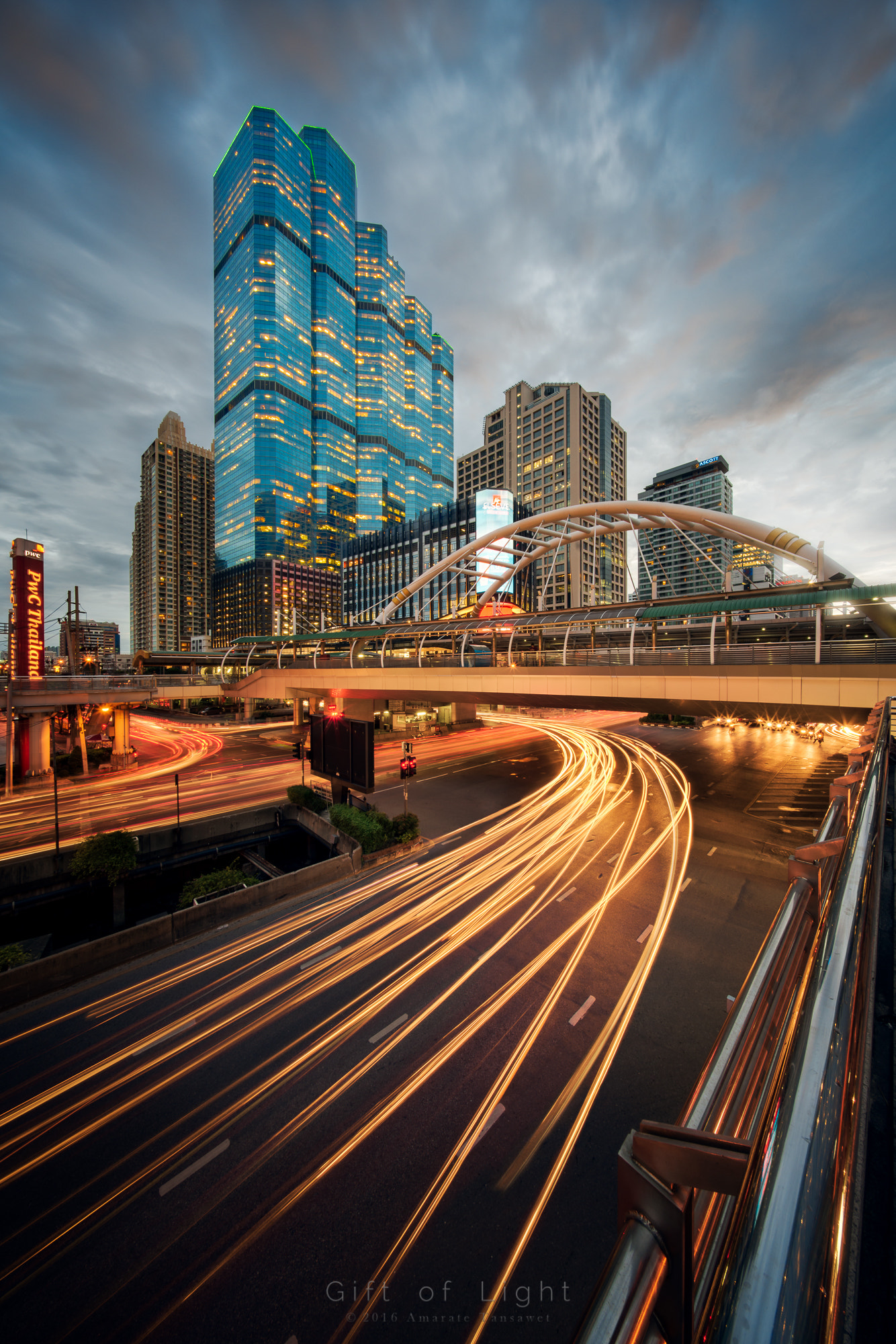 Sony a7R II + Voigtlander HELIAR-HYPER WIDE 10mm F5.6 sample photo. The tower photography