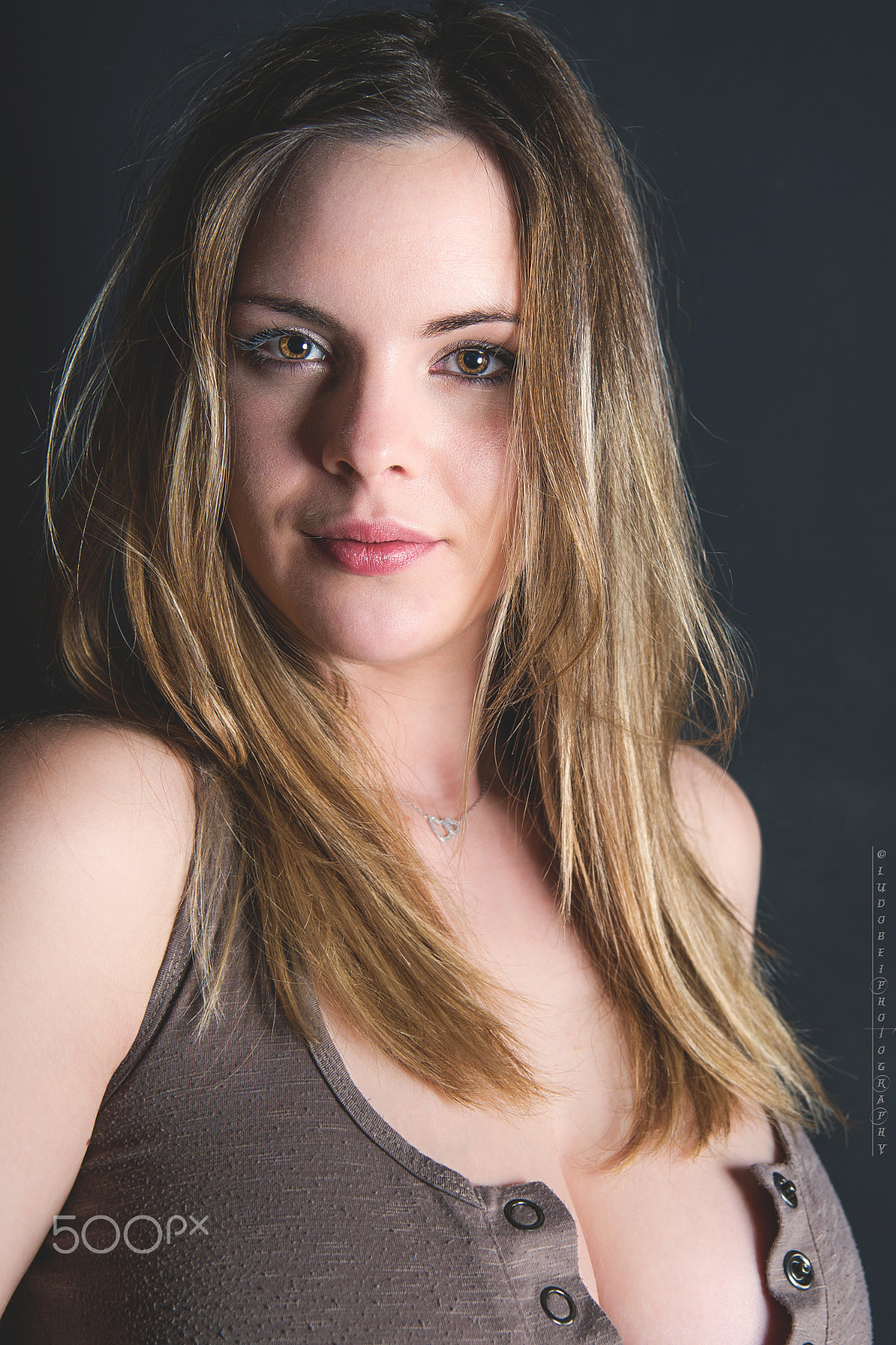 Nikon AF-S Nikkor 24-70mm F2.8E ED VR sample photo. Alice...! photography