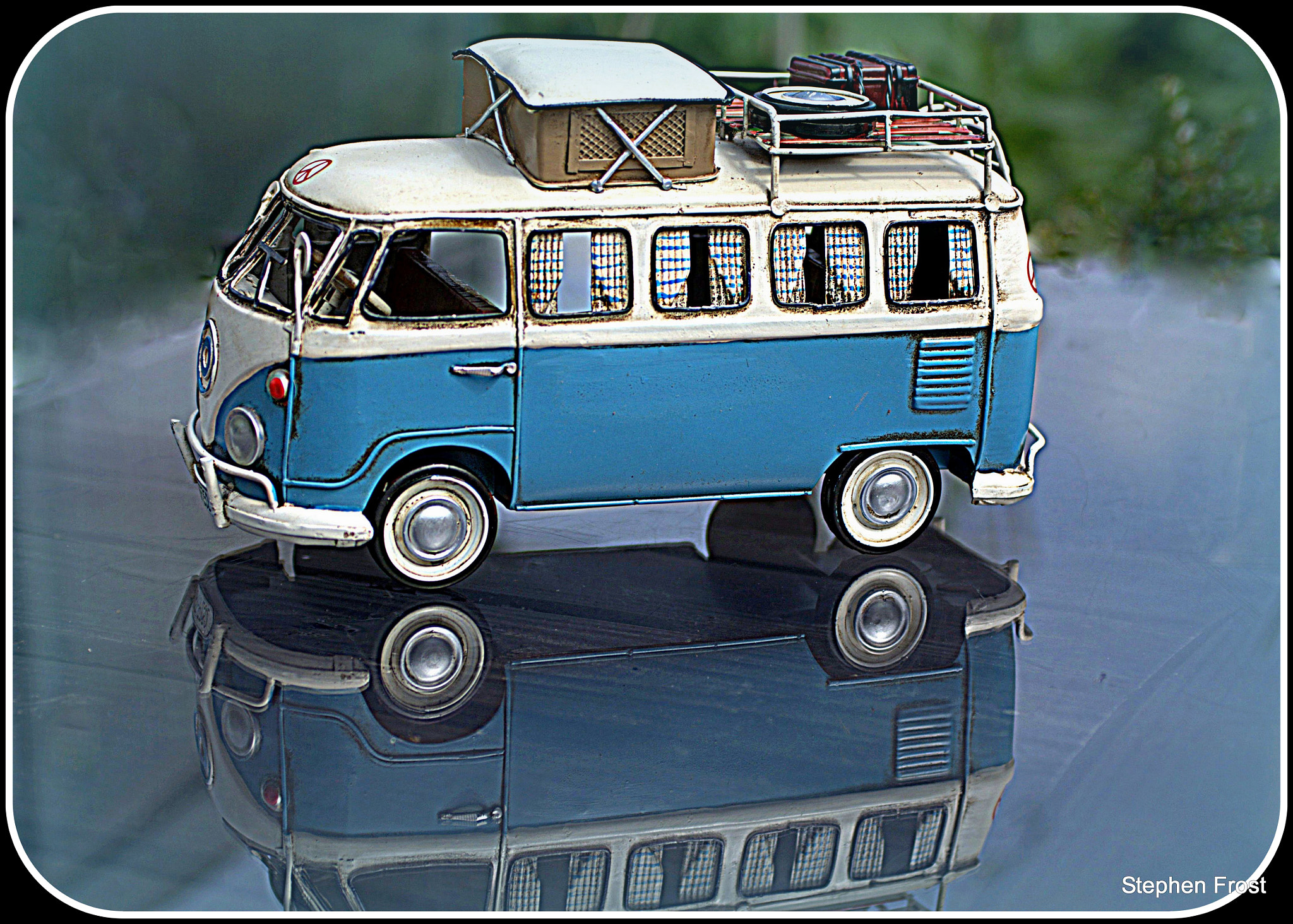 Sigma 24-70mm F2.8 EX DG Macro sample photo. Holidays here we come all aboard for the camping experience photography