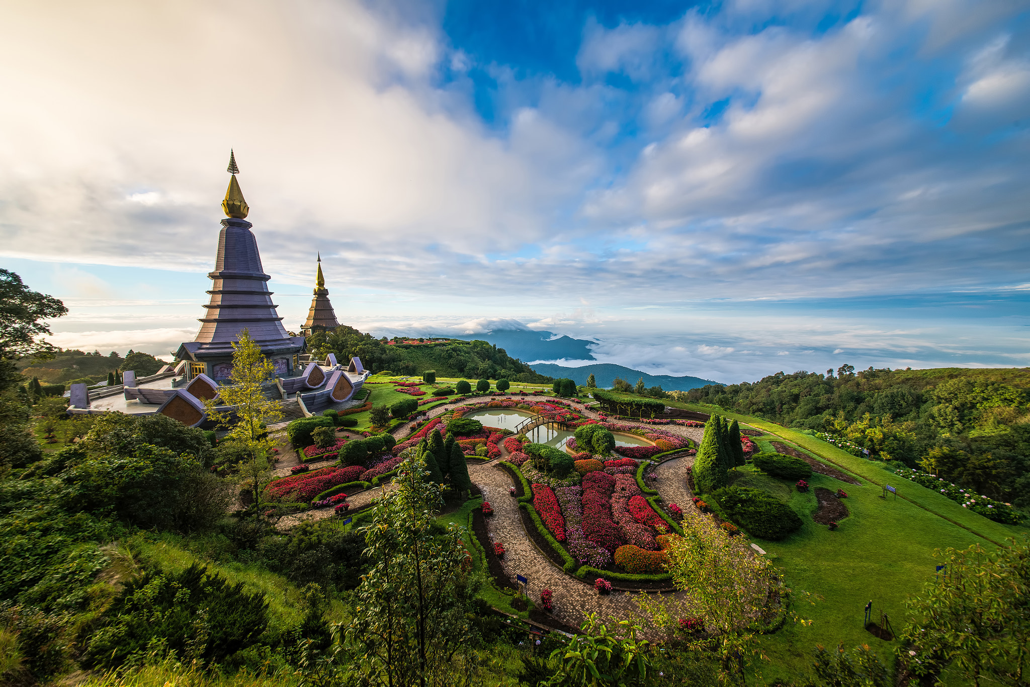 Nikon D800E + Sigma 12-24mm F4.5-5.6 II DG HSM sample photo. Sunrise at queen pagoda photography