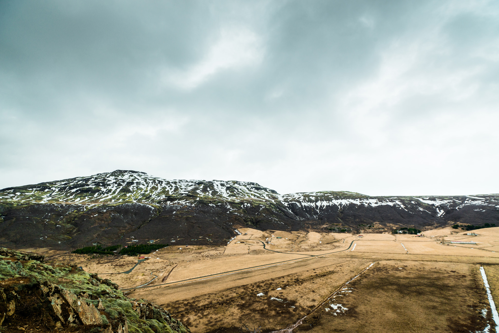 Sony a7R + Sony Vario-Sonnar T* 16-35mm F2.8 ZA SSM sample photo. Iceland landscape in cloudy weather photography