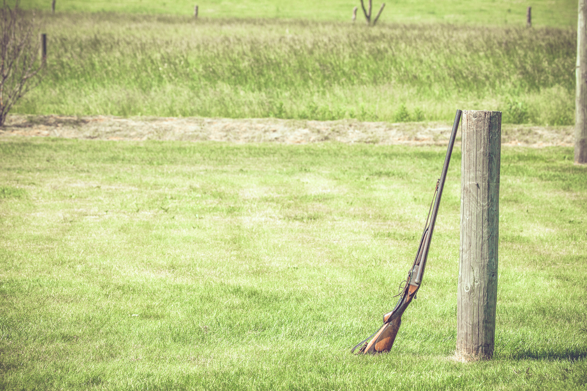 Sony 70-400mm F4-5.6 G SSM II sample photo. Rifle at an outdoor shooting range photography