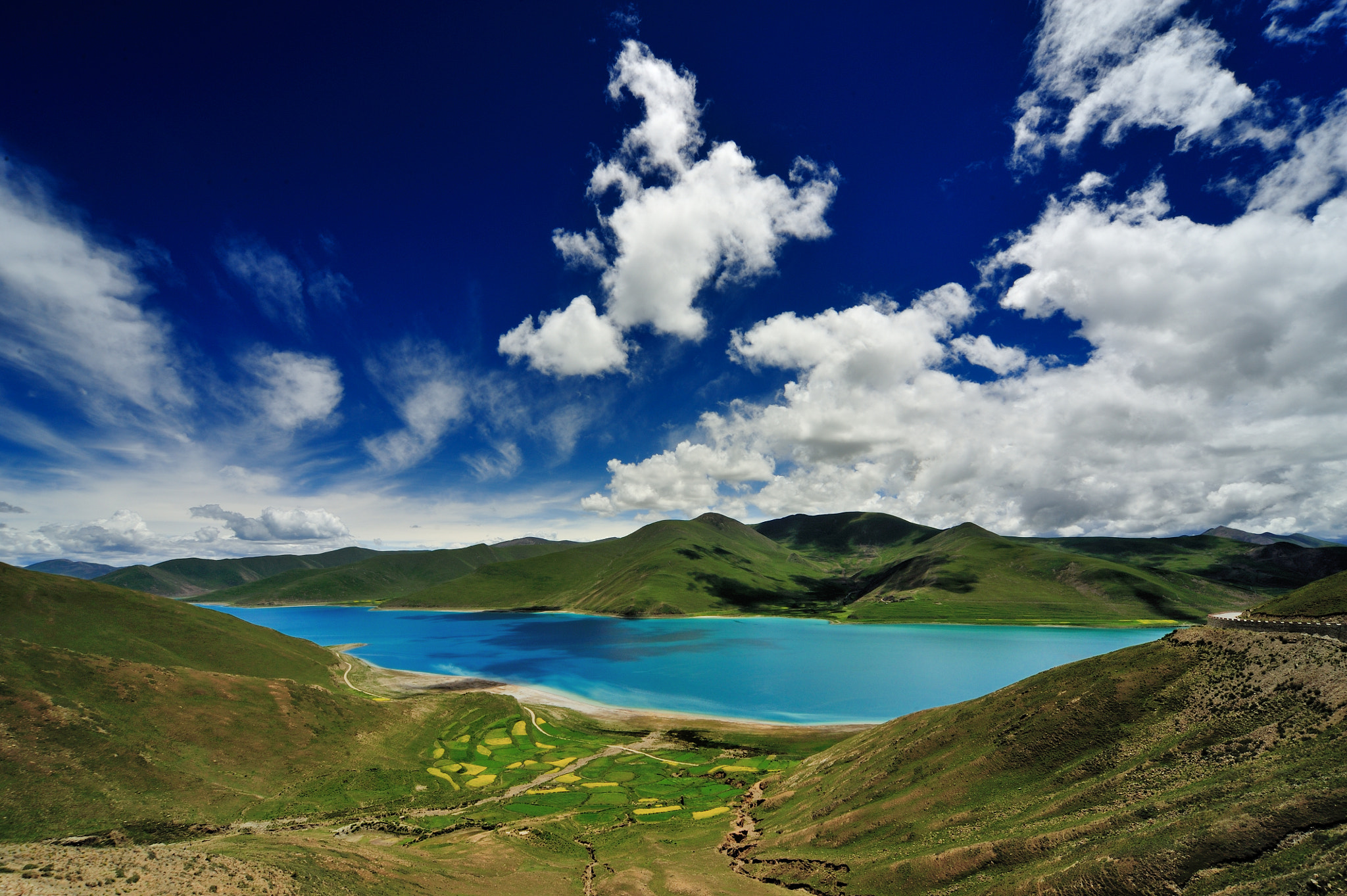 Nikon D700 + Sigma 12-24mm F4.5-5.6 EX DG Aspherical HSM sample photo. Landscapes of west china photography