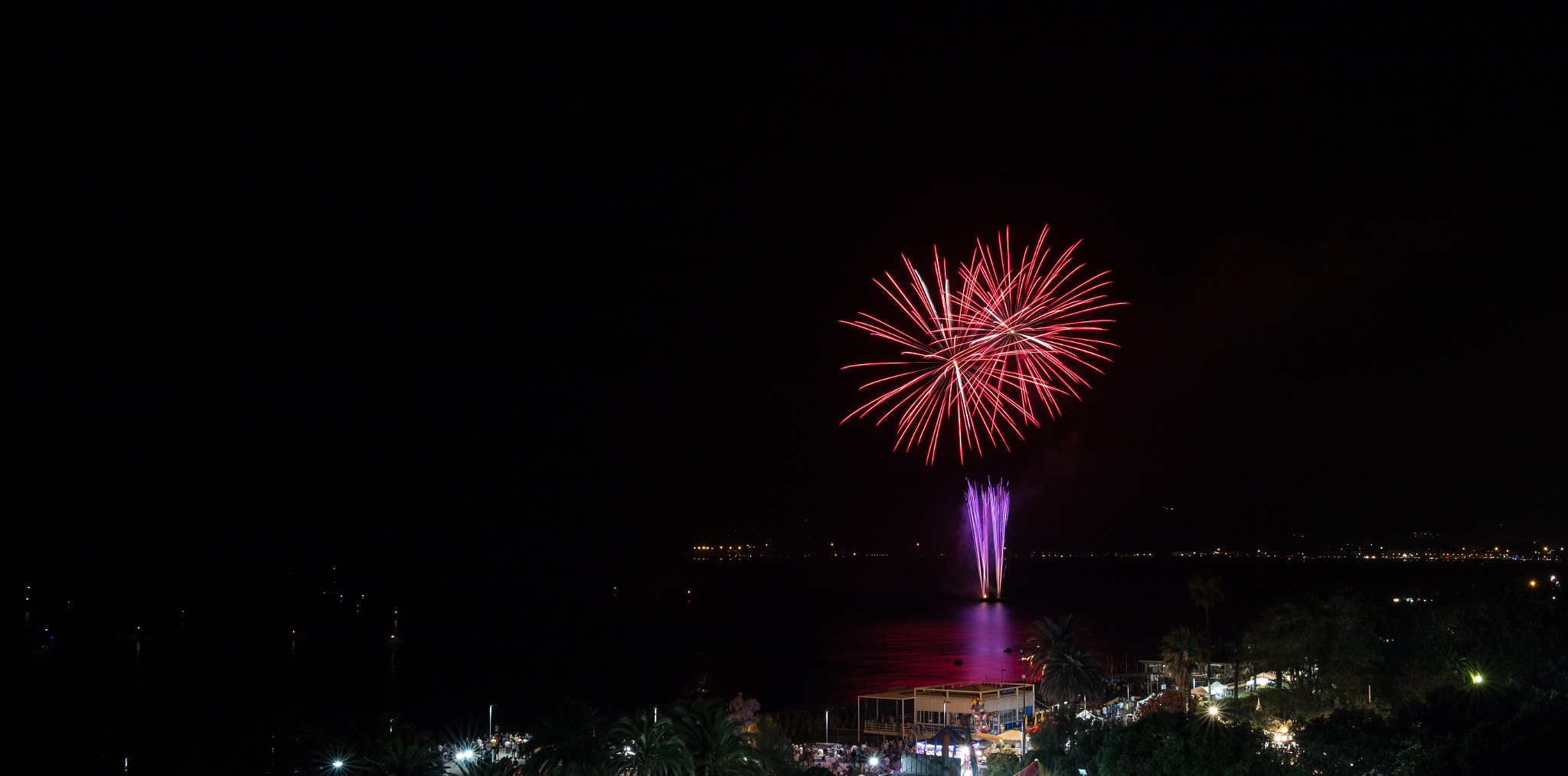 Sigma 24mm F1.4 DG HSM Art sample photo. Fuochi d'artificio a savona 2016 [5] photography