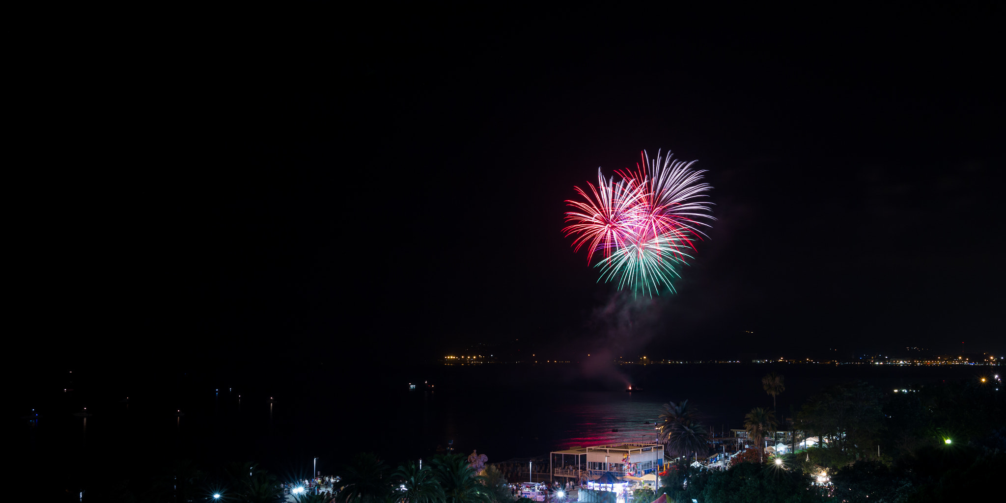 Sigma 24mm F1.4 DG HSM Art sample photo. Fuochi d'artificio a savona 2016 [6] photography