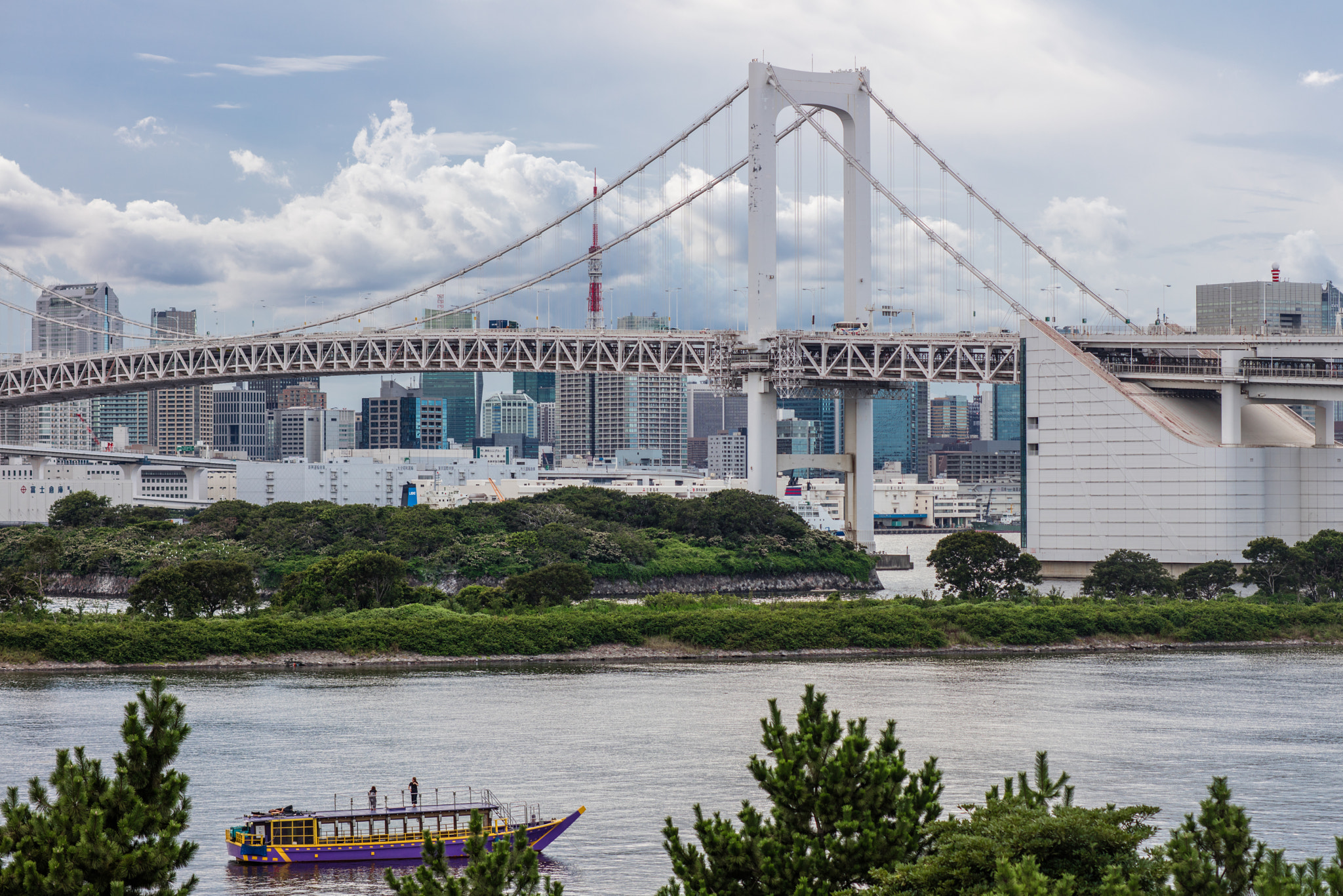 Canon EOS 5DS R + Canon EF 100mm F2.0 USM sample photo. Rainbow bridge photography