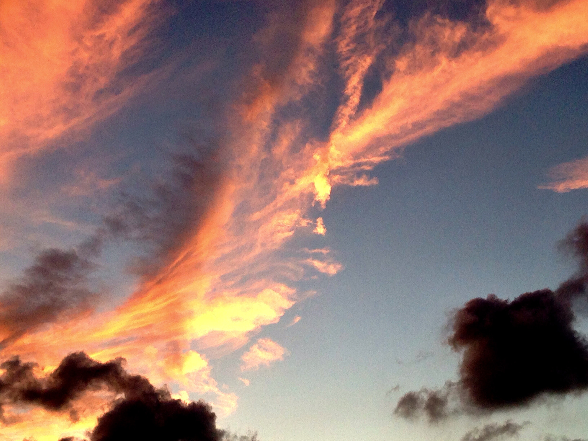 Apple iPhone5,2 sample photo. Sunset glow cloud 晚霞云 photography