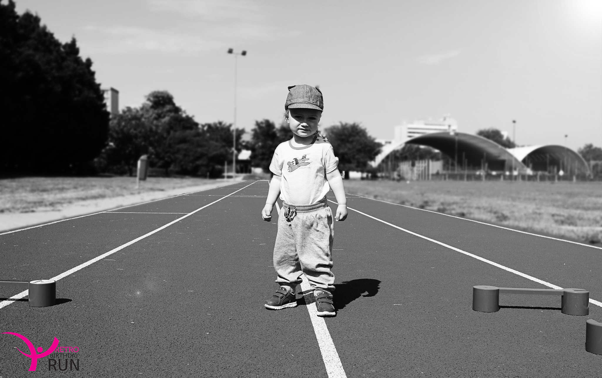 Sigma 24mm F1.4 DG HSM Art sample photo. Honey photography