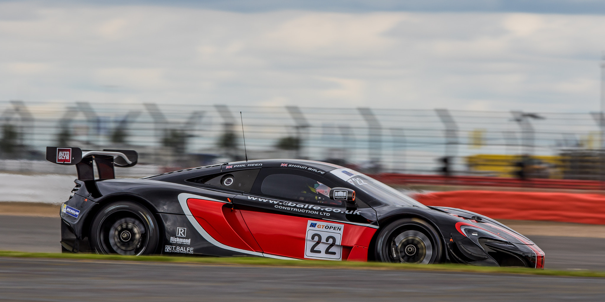 Canon EF 100-400mm F4.5-5.6L IS USM sample photo. Gt open silverstone photography