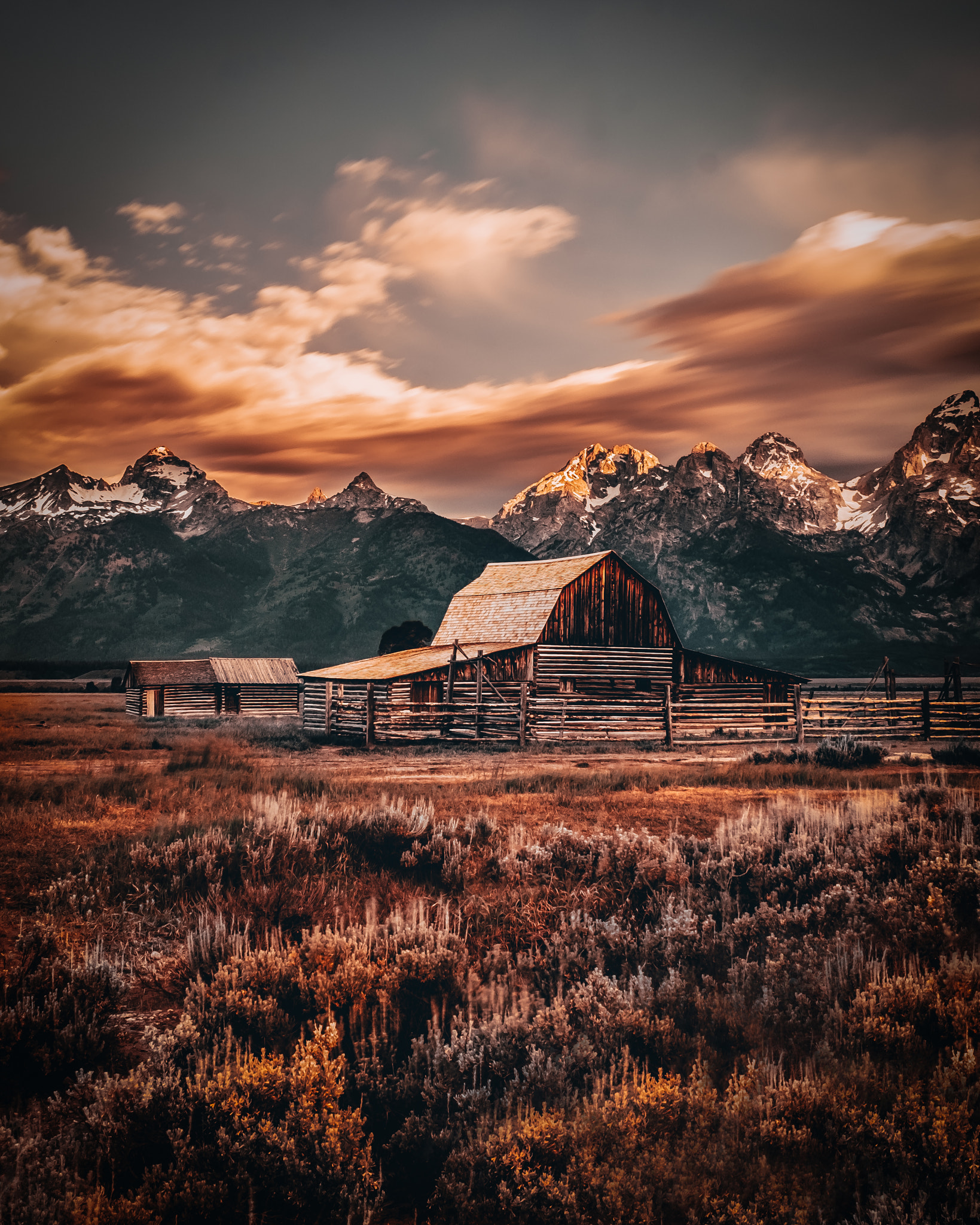 Fujifilm X-T10 + Fujifilm XF 16-55mm F2.8 R LM WR sample photo. Moulton barn in the grand teton national park photography