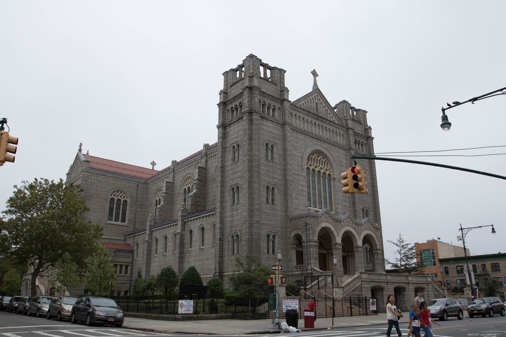 Canon EOS 750D (EOS Rebel T6i / EOS Kiss X8i) sample photo. Our lady of perpetual help church photography