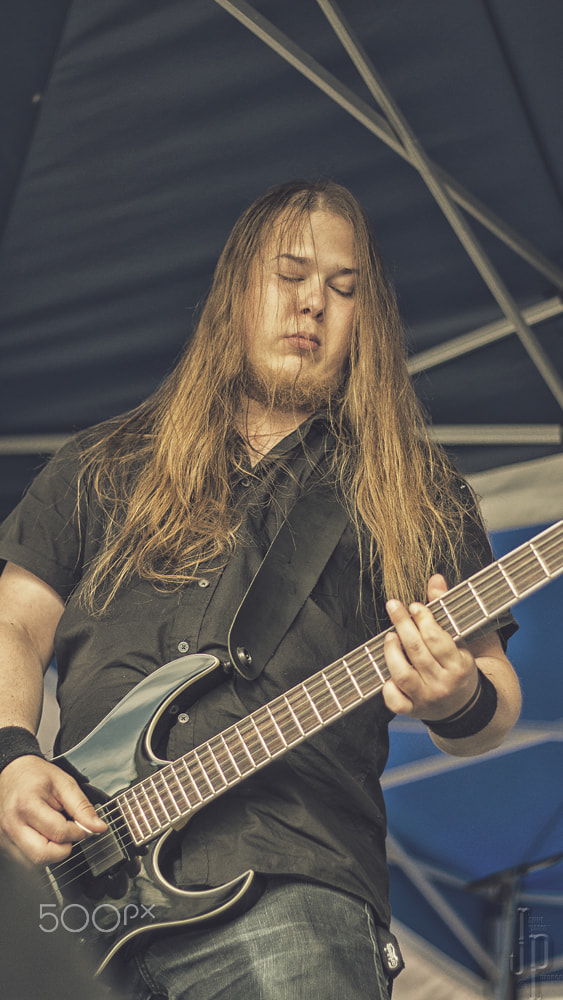 Canon EOS 700D (EOS Rebel T5i / EOS Kiss X7i) + Canon EF 50mm F1.8 II sample photo. Crimson sun @  korso rock 2016 photography