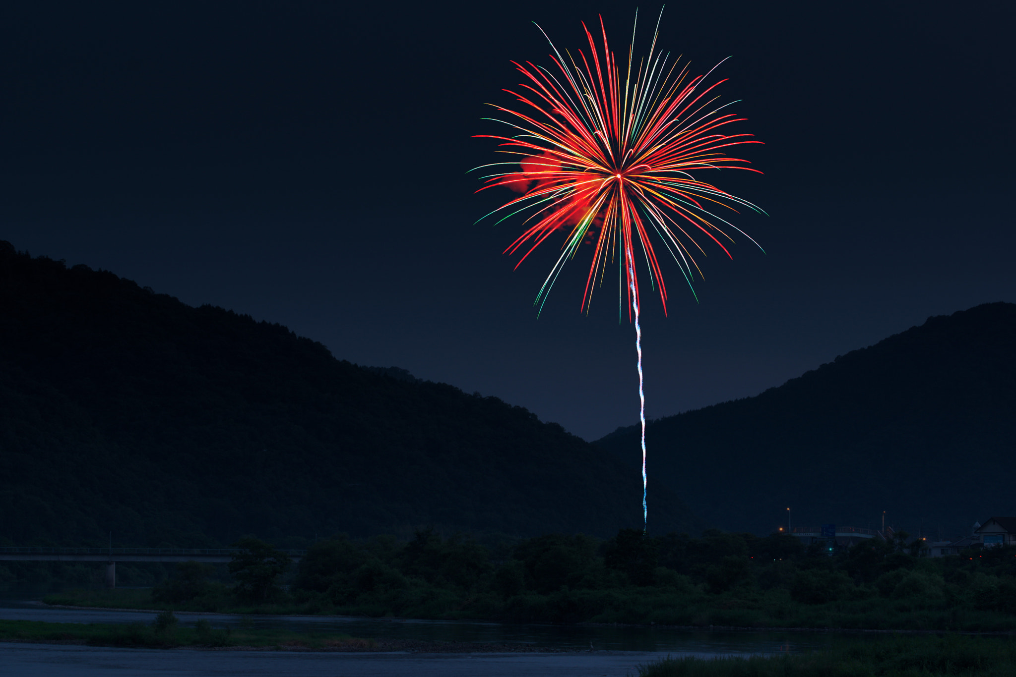 smc PENTAX-FA* 80-200mm F2.8 ED[IF] sample photo. Fireworks photography