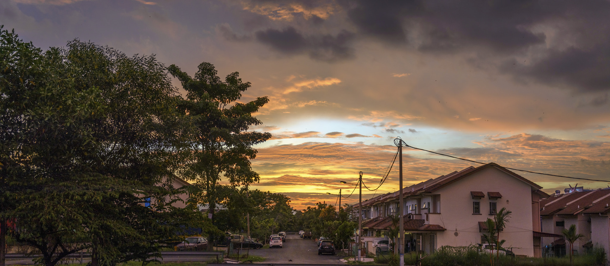 AF Zoom-Nikkor 28-80mm f/3.3-5.6G sample photo. Aug burning sky photography