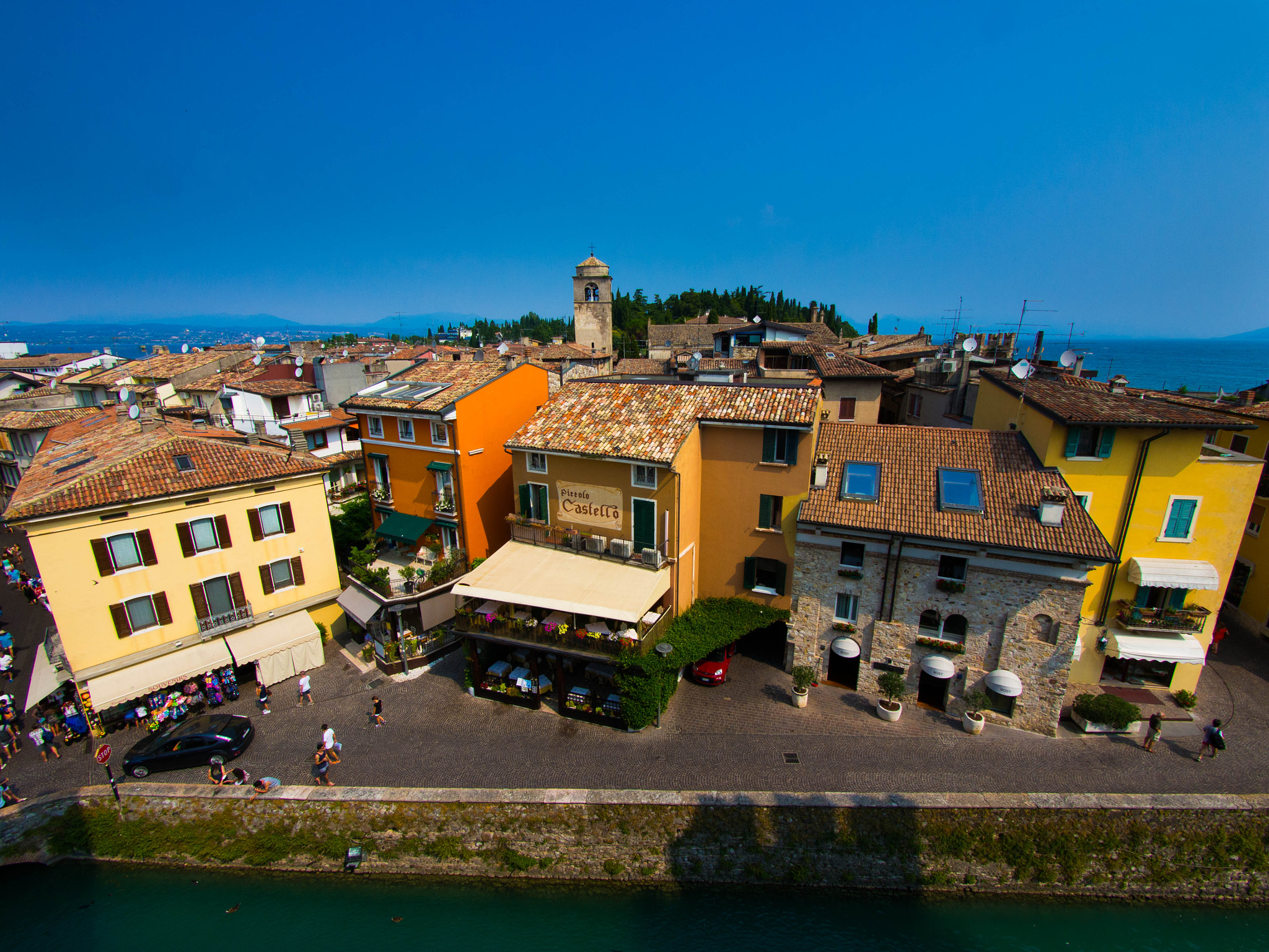 Olympus OM-D E-M5 + Panasonic Lumix G Vario 7-14mm F4 ASPH sample photo. Sirmione del garda photography