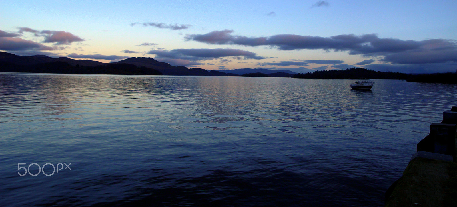 Tamron SP AF 17-50mm F2.8 XR Di II LD Aspherical (IF) sample photo. Loch photography