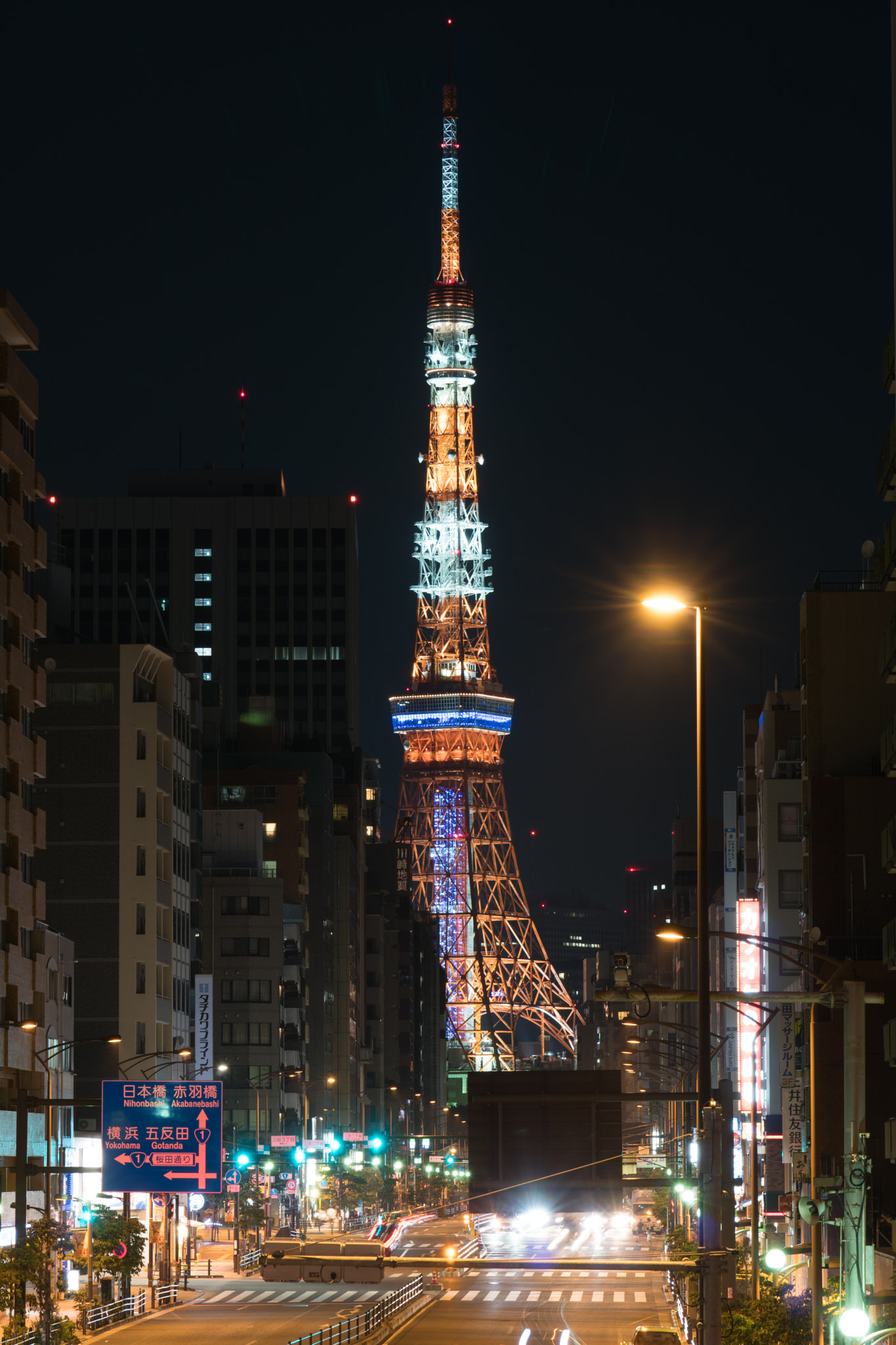 Sony a6300 + Sony FE 70-200mm F4 G OSS sample photo. Tokyo tower photography