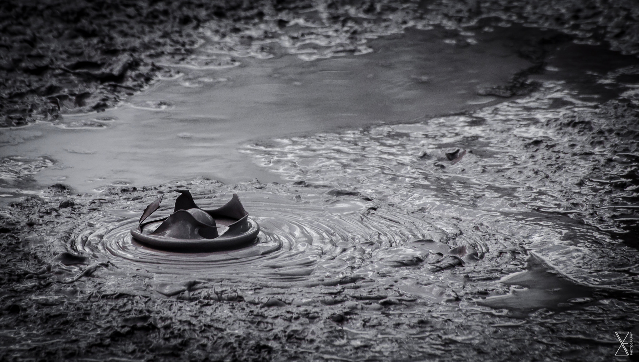 Sigma 120-400mm F4.5-5.6 DG OS HSM sample photo. Mud bubble photography