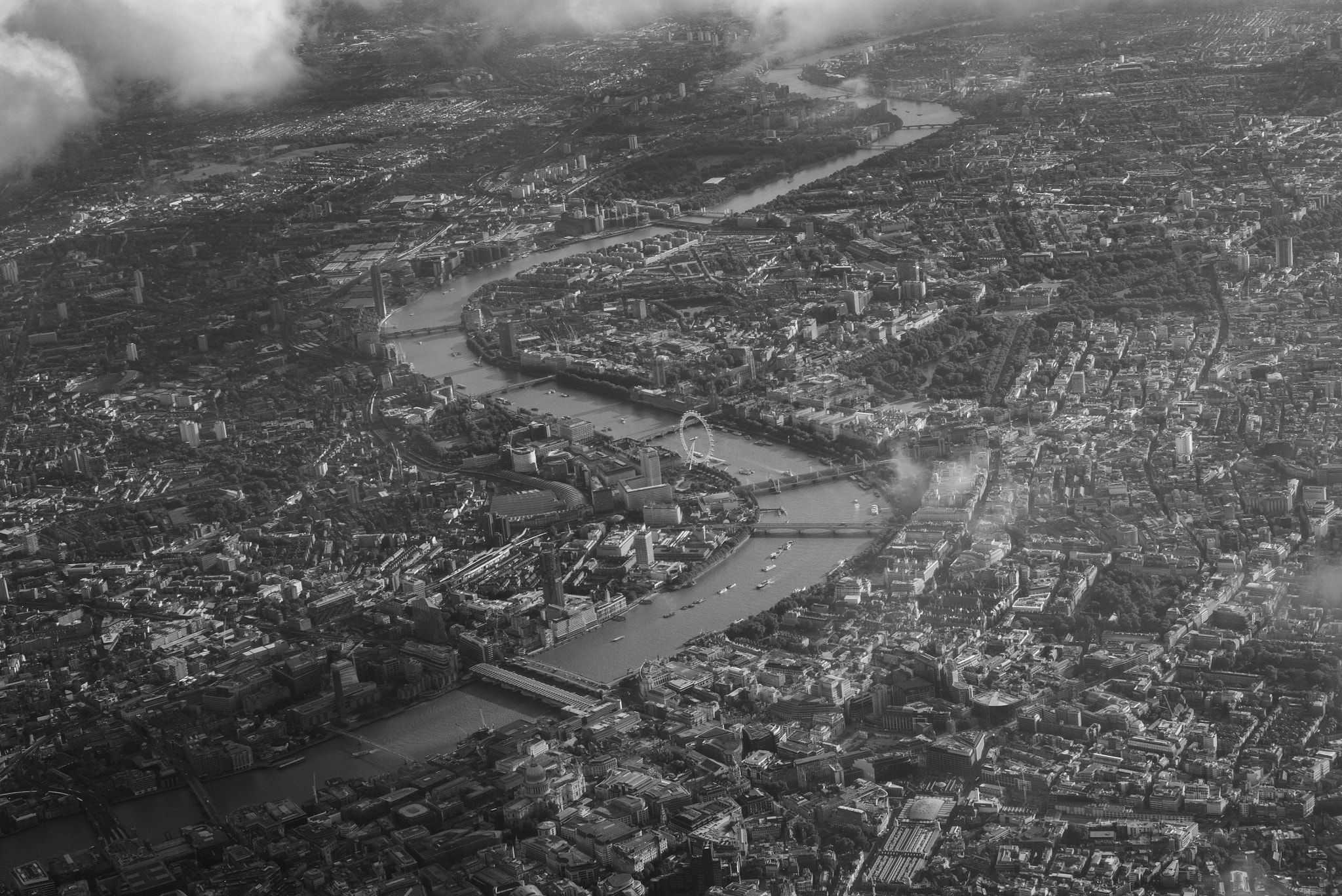 Leica M (Typ 240) + Leica Summarit-M 50mm F2.5 sample photo. London from several thousand feet photography