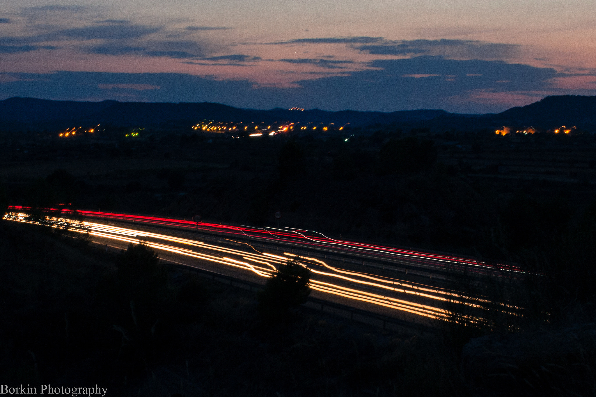 Canon EF 28mm F2.8 IS USM sample photo. Flying lights photography
