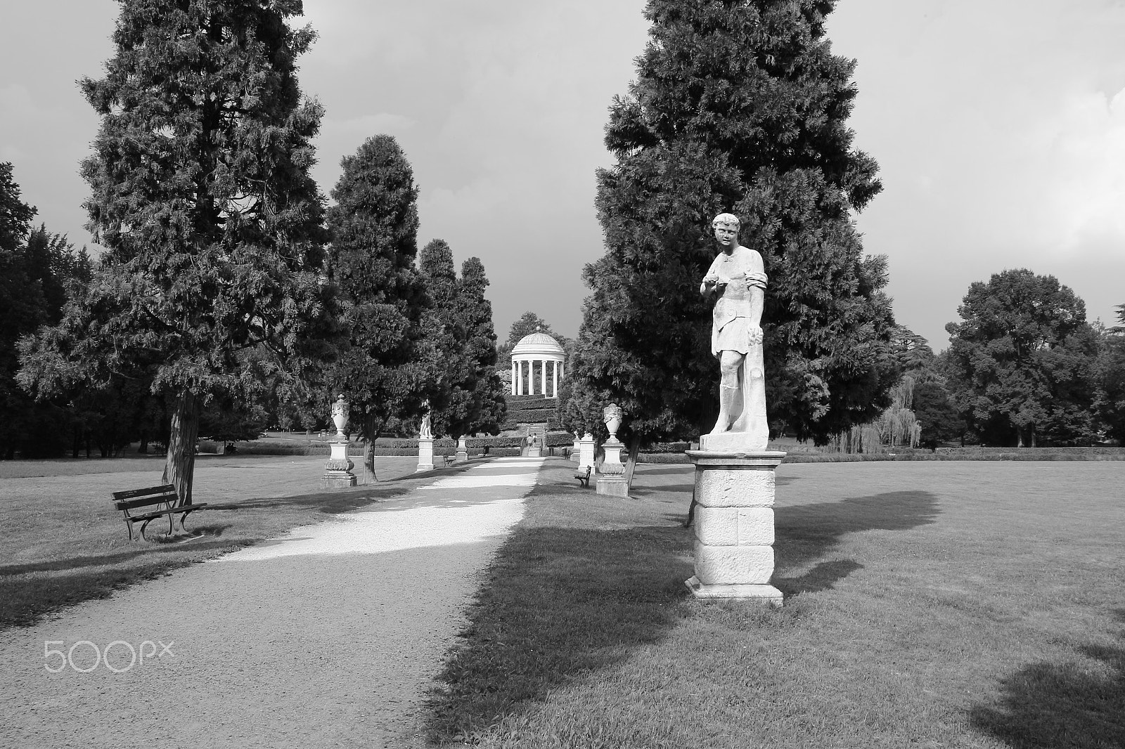 Canon EOS 100D (EOS Rebel SL1 / EOS Kiss X7) sample photo. Vicenza, querini park photography