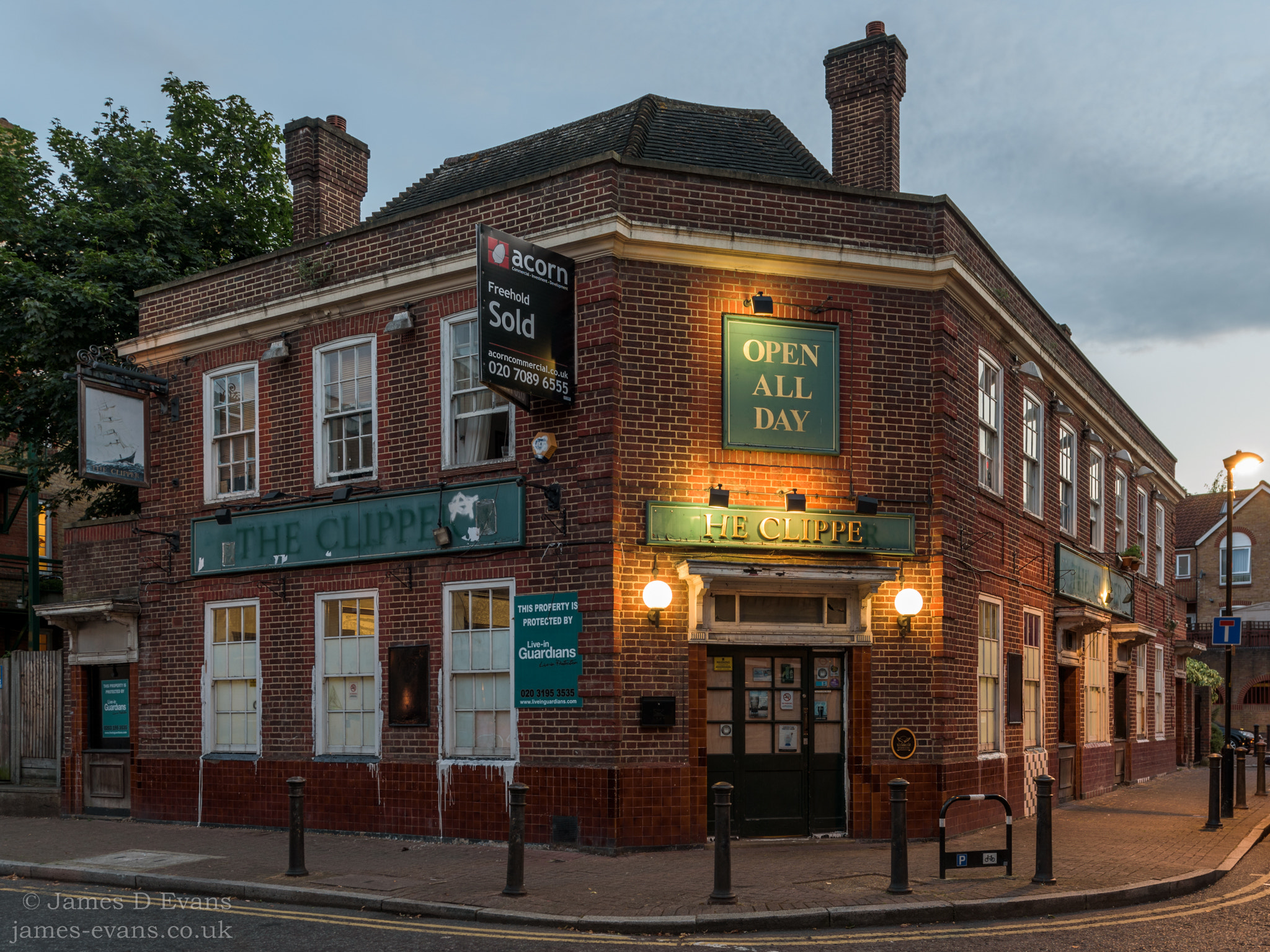 Nikon D750 + Nikon PC-E Nikkor 24mm F3.5D ED Tilt-Shift sample photo. The clipper public house - rotherhithe street photography