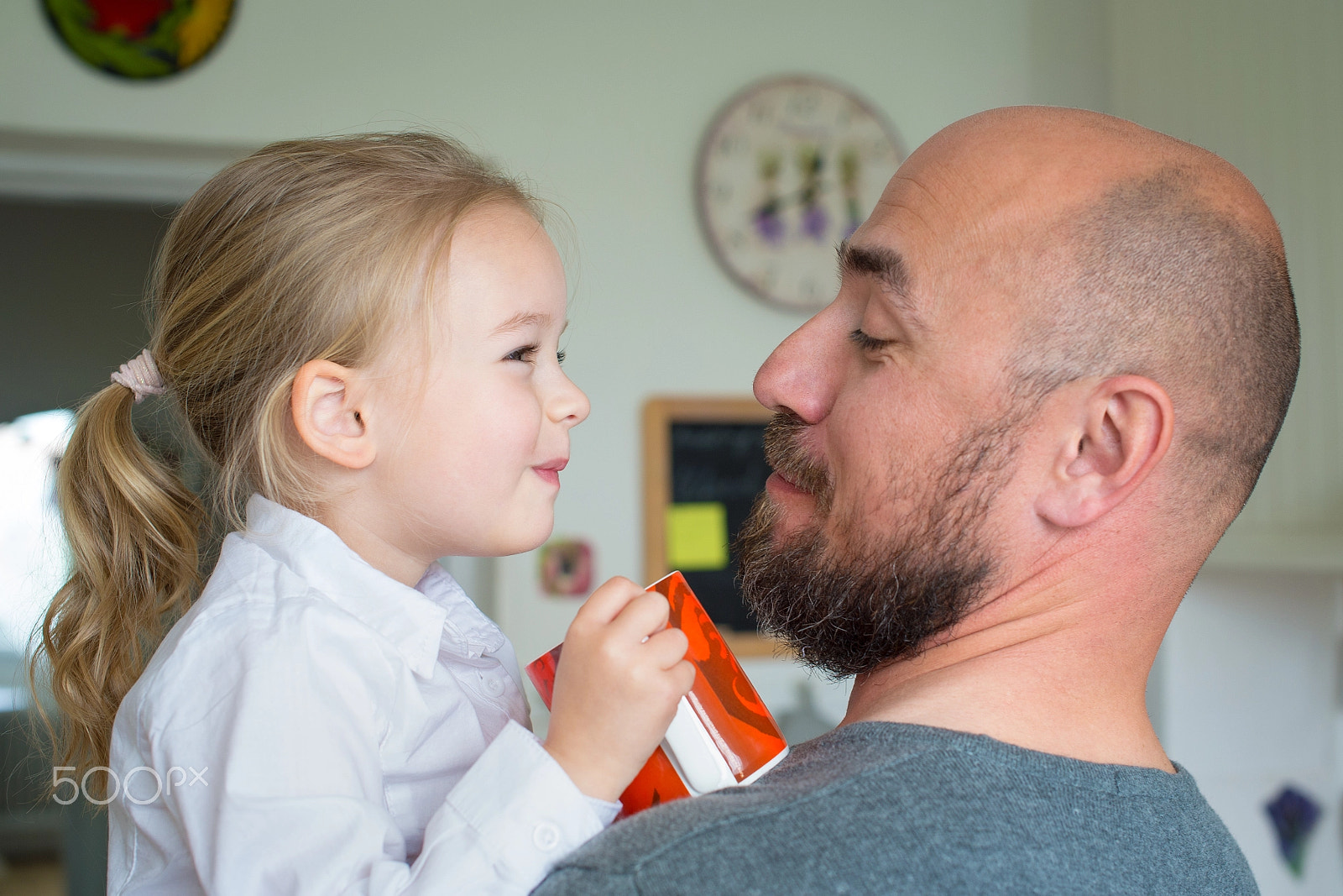 Nikon D4S + Nikon AF-S Nikkor 50mm F1.4G sample photo. Father and daughter in the kitchen, fathers day concept, real family photography