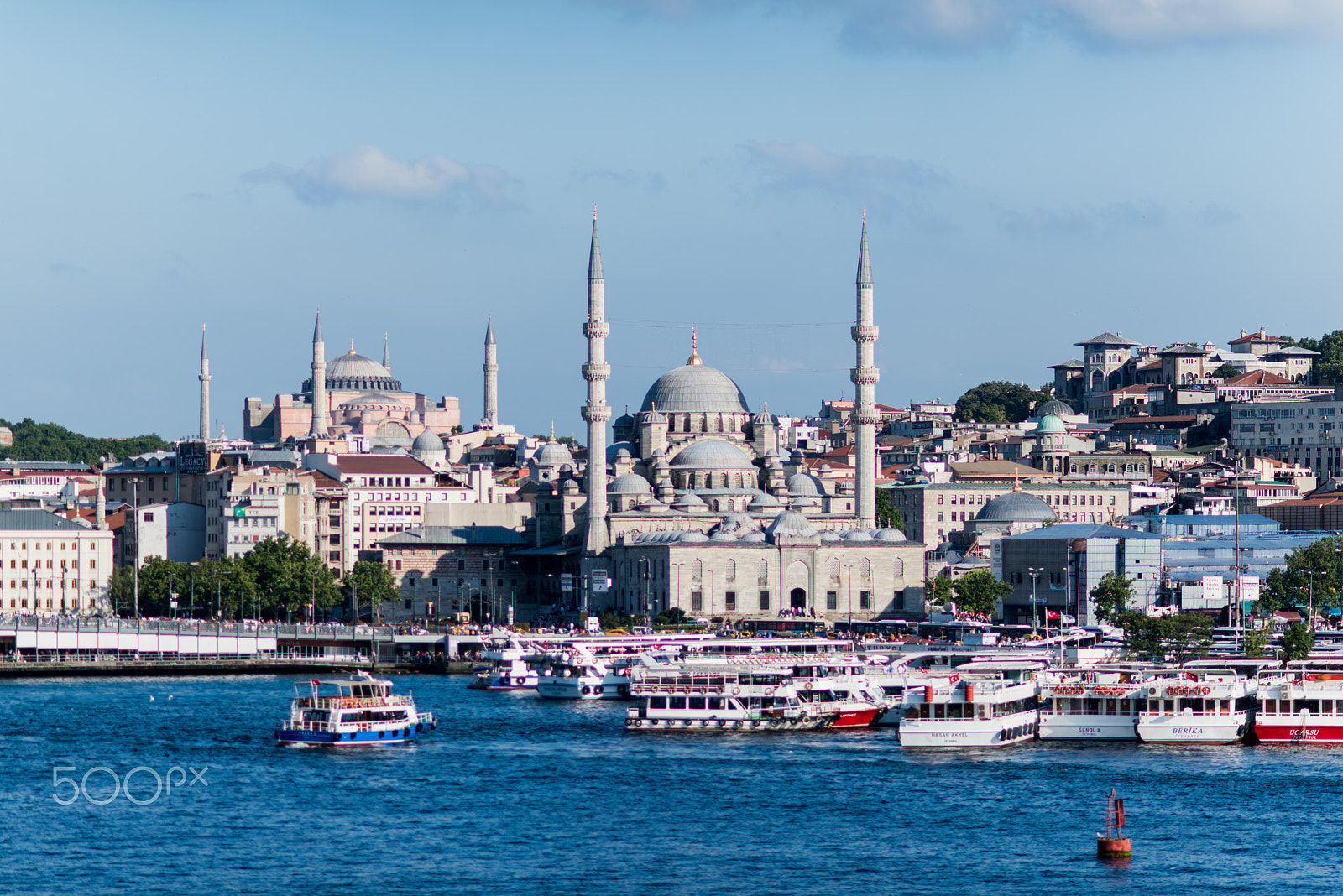 Nikon D810 + AF DC-Nikkor 135mm f/2D sample photo. Mosque in istanbul photography
