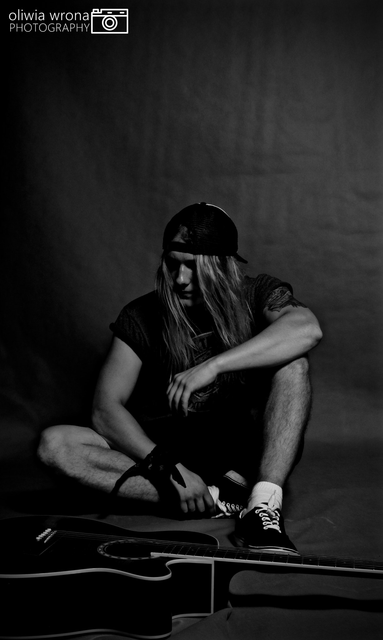 Canon EOS 760D (EOS Rebel T6s / EOS 8000D) sample photo. Darek deedee : guitarist - blue jay way, riot act photography