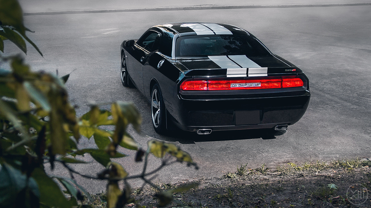 Canon EOS 650D (EOS Rebel T4i / EOS Kiss X6i) sample photo. Dodge challenger srt-8 photography