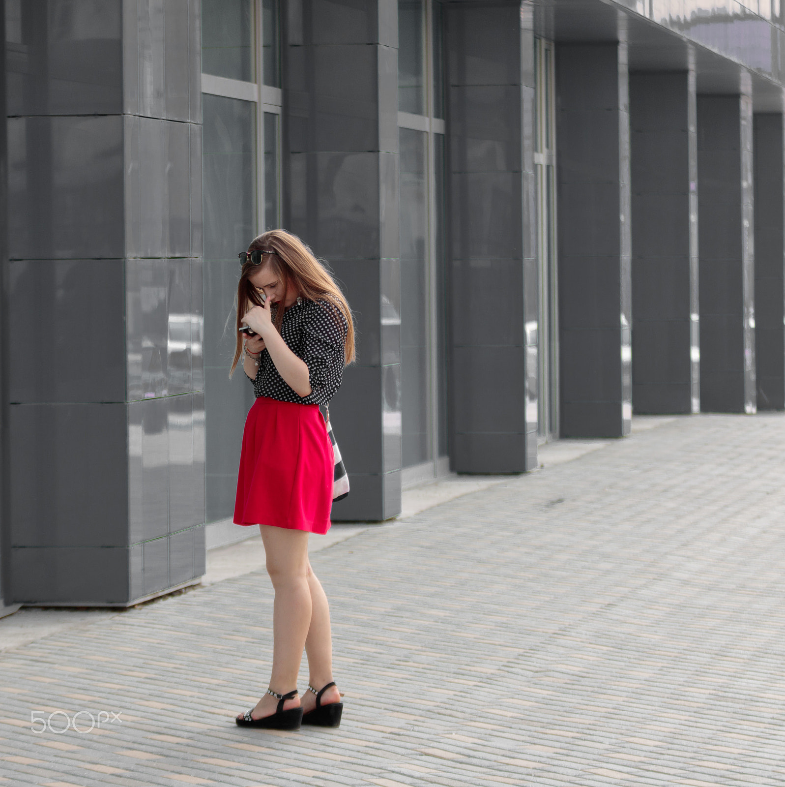 Canon EOS 750D (EOS Rebel T6i / EOS Kiss X8i) + Tamron SP 35mm F1.8 Di VC USD sample photo. Red skirt photography