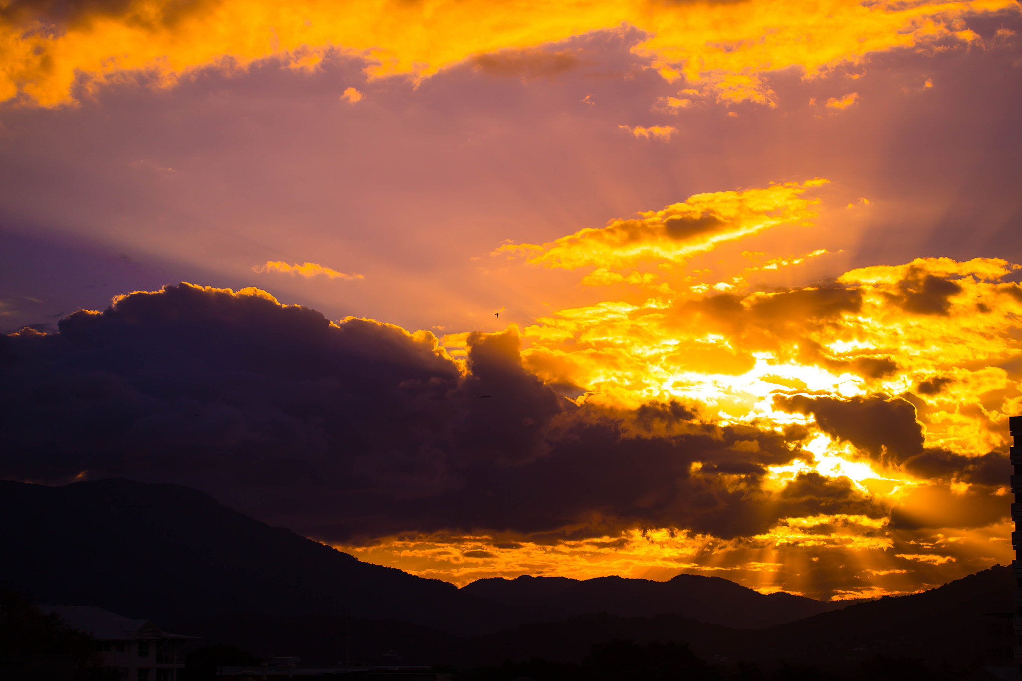 Canon EF 100-400mm F4.5-5.6L IS USM sample photo. Tropical queensland sunset photography