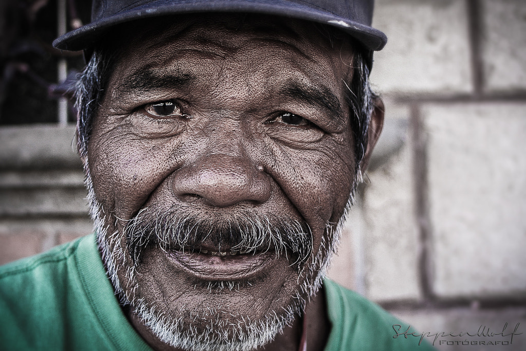 Happy homeless by Thom Alva / 500px