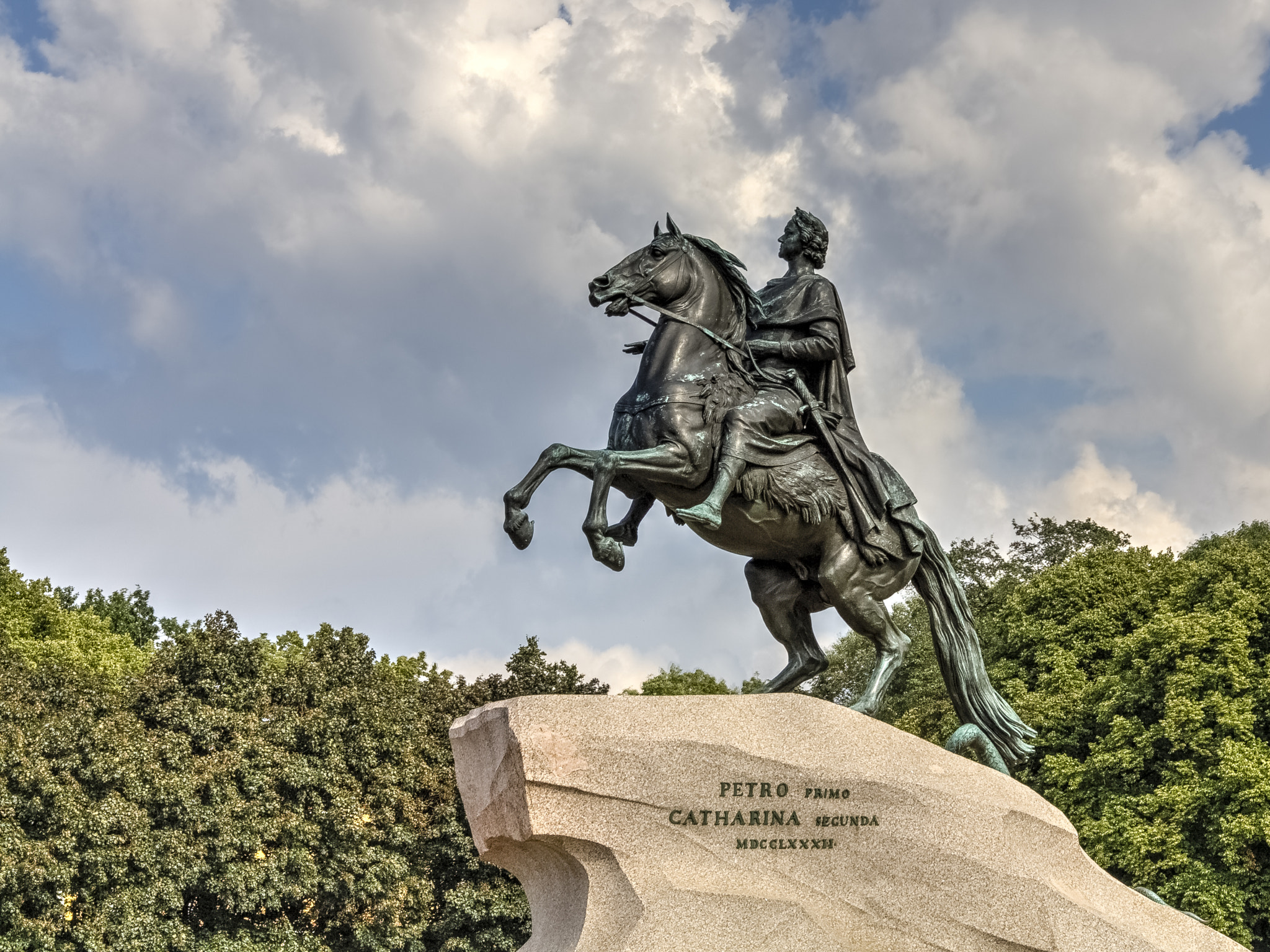 Canon EOS 1000D (EOS Digital Rebel XS / EOS Kiss F) sample photo. Peter the great photography
