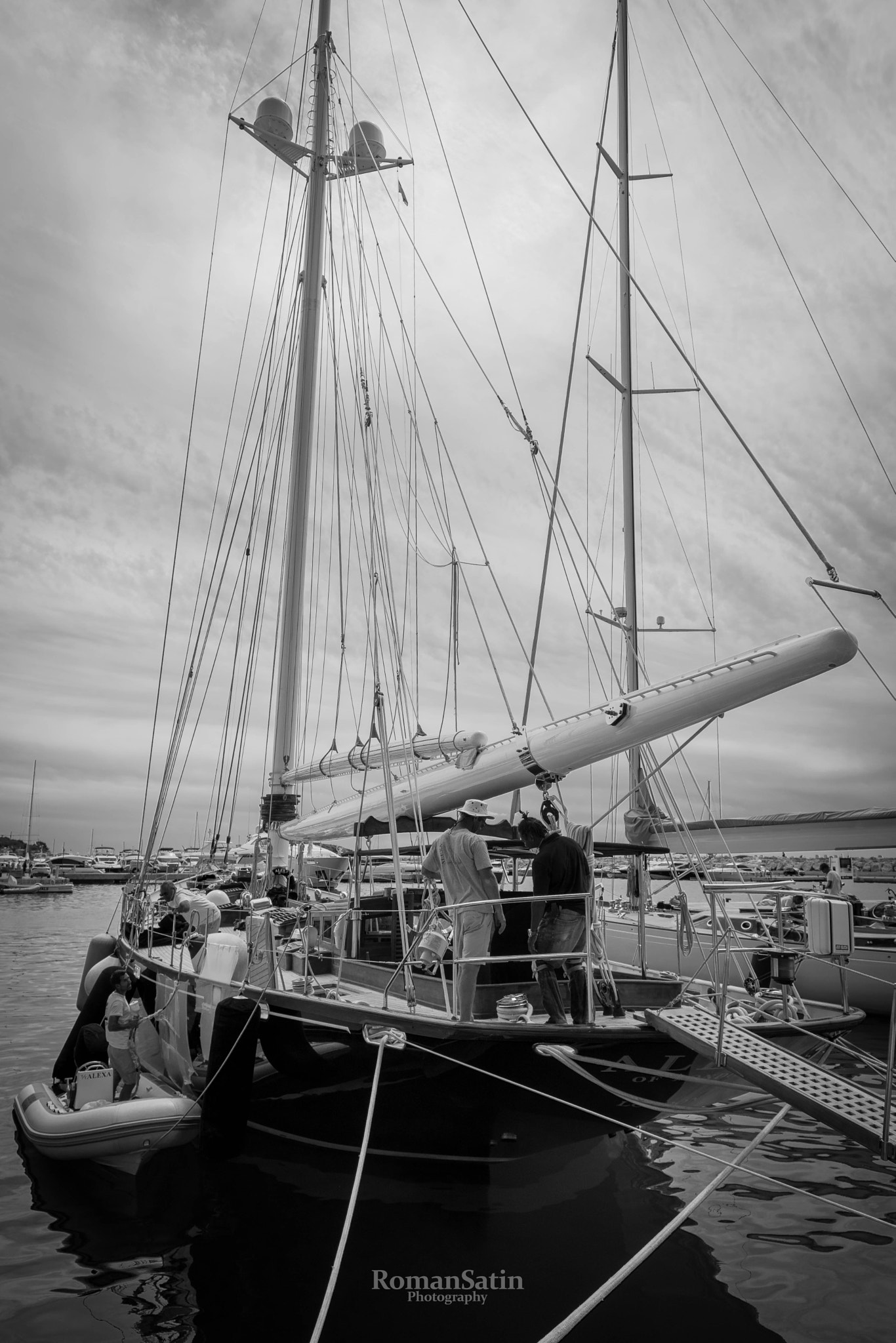 Tokina AT-X Pro 11-16mm F2.8 DX sample photo. Sailing ship in puerto portals photography